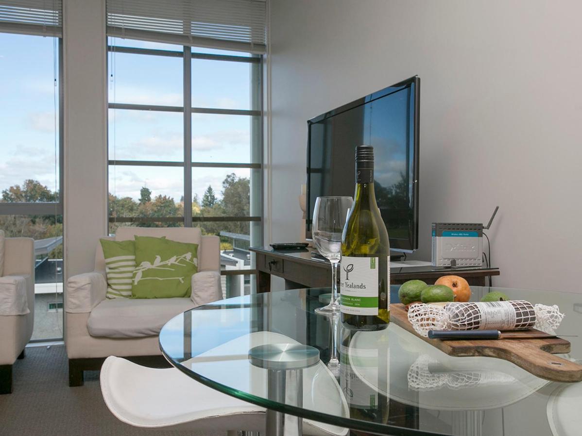 Marinaside Villa - Taupo Holiday Apartment Esterno foto