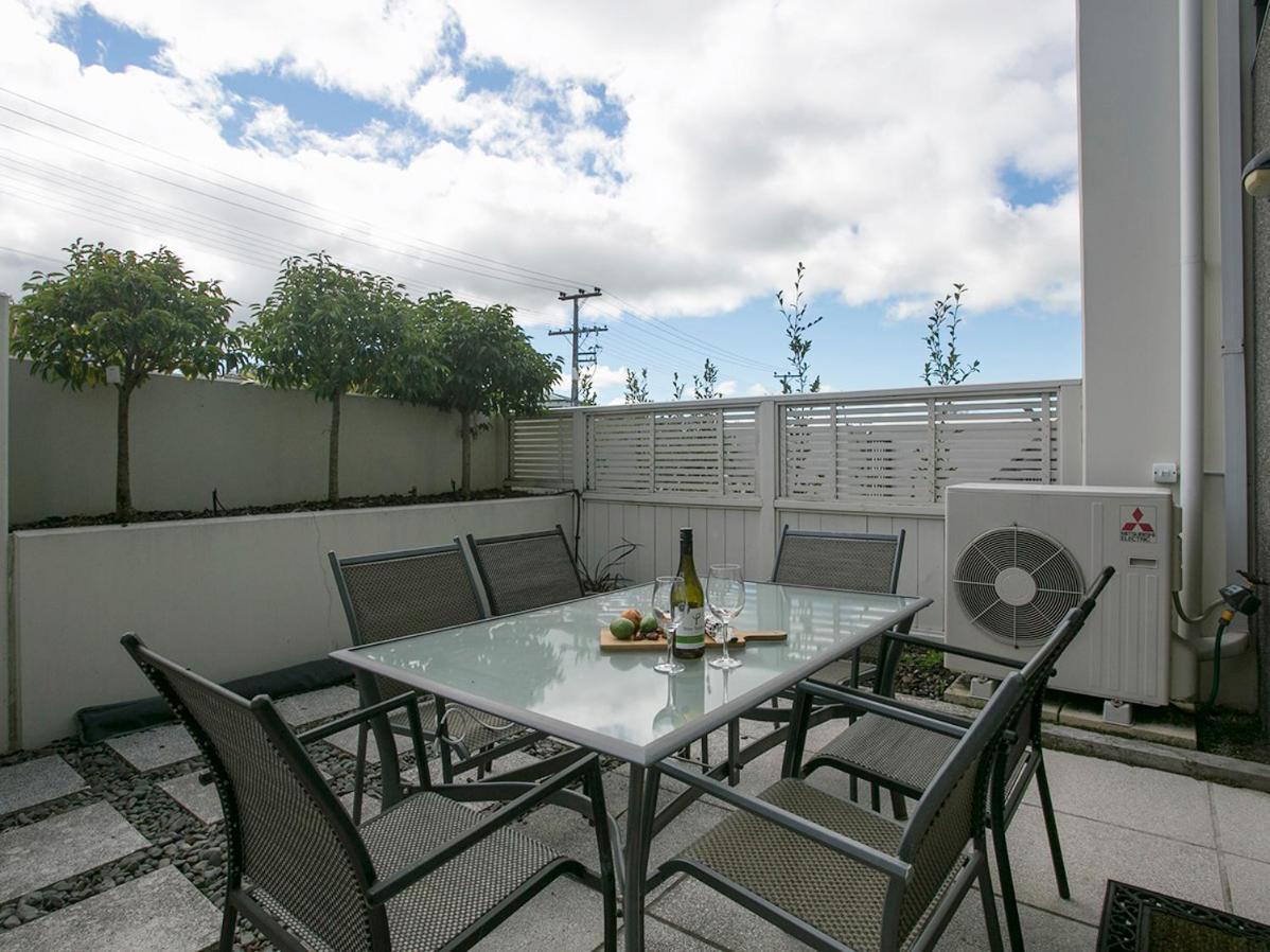 Marinaside Villa - Taupo Holiday Apartment Esterno foto