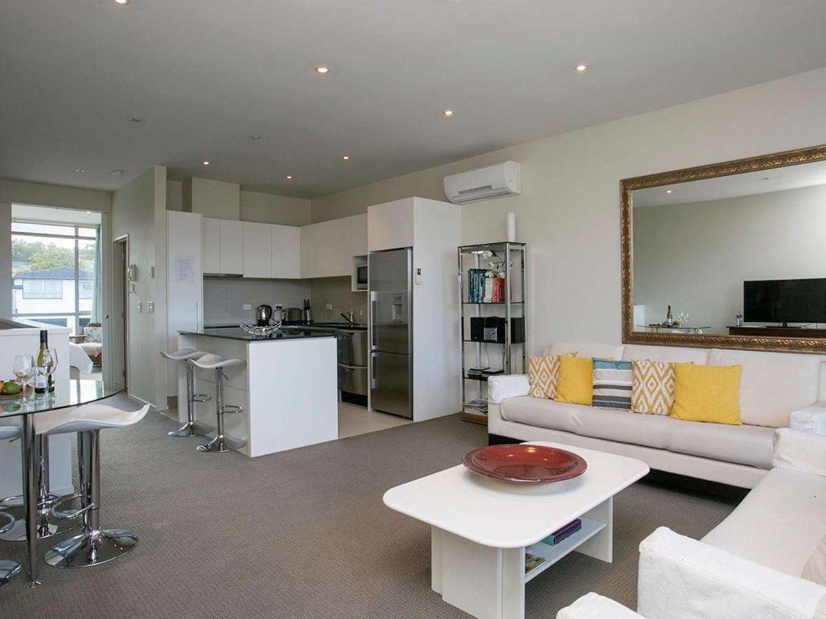 Marinaside Villa - Taupo Holiday Apartment Esterno foto